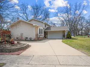 725 N Ashbury Avenue Bolingbrook IL 60440 MLS #MRD12464212 48 broker reciprocity