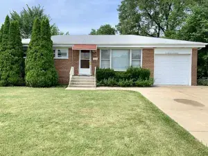 8471 GRAND Avenue #103 River Grove IL 60171 MLS #MRD12498840 60 broker reciprocity