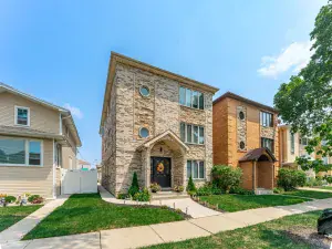 7604 W Lawrence Avenue #1B Harwood Heights IL 60706 MLS #MRD12499010 62 broker reciprocity