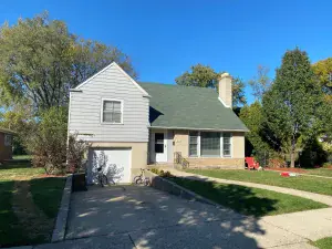 1811 N Aspen Drive Mount Prospect IL 60056 MLS #MRD12467299 60 broker reciprocity