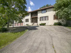 12713 S 80 th Avenue Palos Park IL 60464 MLS #MRD12500219 64 broker reciprocity