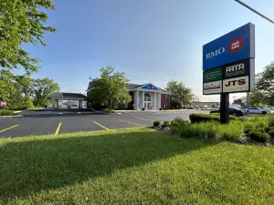 1201 E Higgins Road Elk Grove Village IL 60007 MLS #MRD12305179 50 broker reciprocity