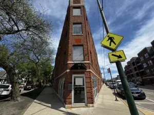 5638 W Fullerton Avenue Chicago IL 60639 MLS #MRD12318882 62 broker reciprocity
