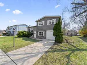 1750 RICHTON Road Steger IL 60475 MLS #MRD12494720 64 broker reciprocity