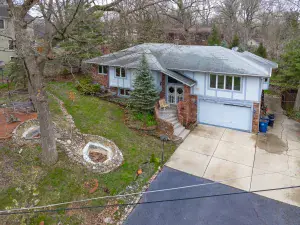 7112 W 114th Place Worth IL 60482 MLS #MRD12451629 58 broker reciprocity