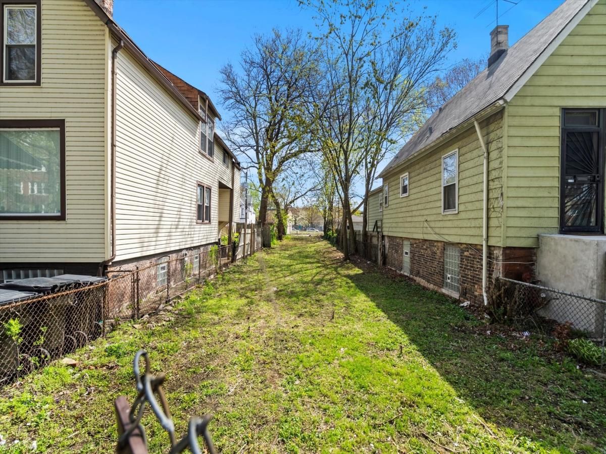 7017 S Cornell Avenue Chicago IL 60649 MLS #MRD12348566 41 MLS #MRD12348566 image #0