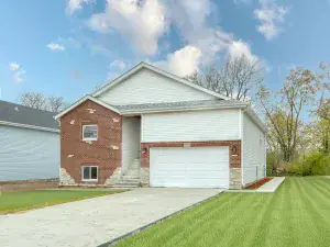 16920 Glen Oaks Drive Country Club Hills IL 60478 MLS #MRD12501357 64 broker reciprocity