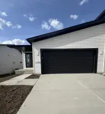 63 Brookshire Green Bloomington IL 61704 MLS #MRD12496718 64 broker reciprocity