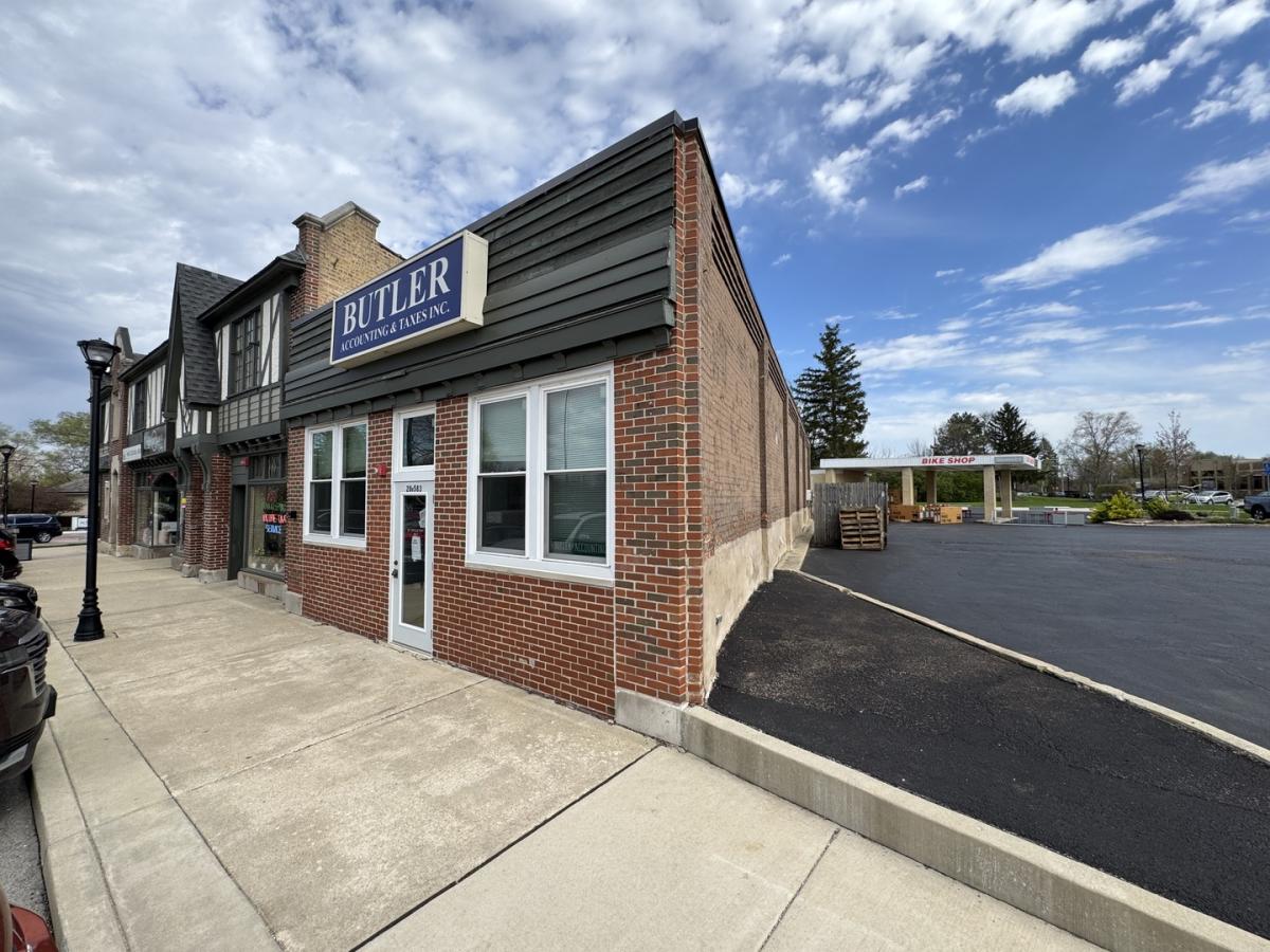28w583 Stafford Place Warrenville IL 60555 MLS #MRD12350893 45 MLS #MRD12350893 image #0