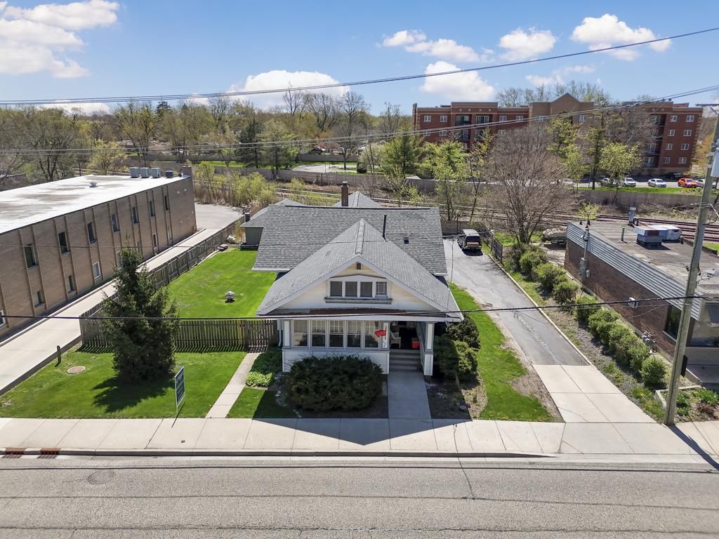 111 E Palatine Road Palatine IL 60067 MLS #MRD12354143 13 MLS #MRD12354143 image #0