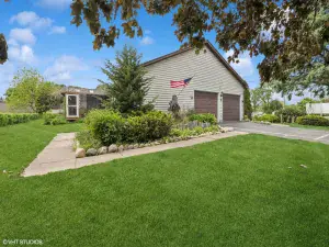 1124 187th Street Homewood IL 60430 MLS #MRD12350249 46 broker reciprocity