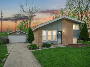 724 Union Drive University Park IL 60484 MLS #MRD12376058 60 broker reciprocity