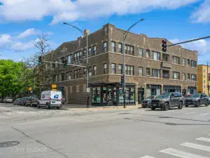 824 W Superior Street #312 Chicago IL 60642 MLS #MRD12398109 48 broker reciprocity