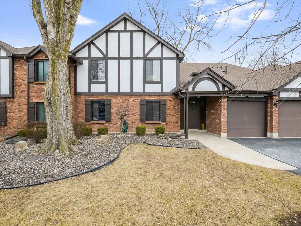 11151 Cottonwood Drive #19C Palos Hills IL 60465 MLS #MRD12361599 45 MLS #MRD12361599 image #0