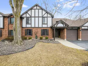 10400 Circle S Drive #102 Oak Lawn IL 60453 MLS #MRD12499048 62 broker reciprocity