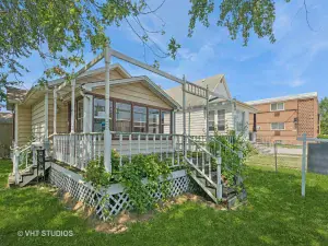 3 E 140th Court Riverdale IL 60827 MLS #MRD12398240 50 broker reciprocity