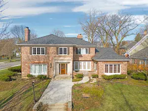 1602 Hunters Glen Court Wheaton IL 60189 MLS #MRD12485729 64 broker reciprocity
