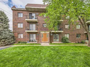 239 N Mill Road #403-A Addison IL 60101 MLS #MRD12503022 46 broker reciprocity