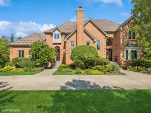 431 Maplewood Drive Barrington IL 60010 MLS #MRD12402516 62 broker reciprocity