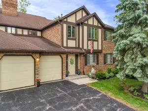 11210 Sycamore Lane #61C Palos Hills IL 60465 MLS #MRD12499264 62 broker reciprocity