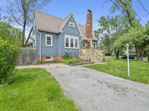 1341 Gordon Avenue Calumet City IL 60409 MLS #MRD12441547 50 broker reciprocity