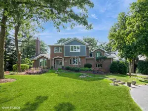 16430 Stuart Avenue Orland Park IL 60467 MLS #MRD12500812 58 broker reciprocity