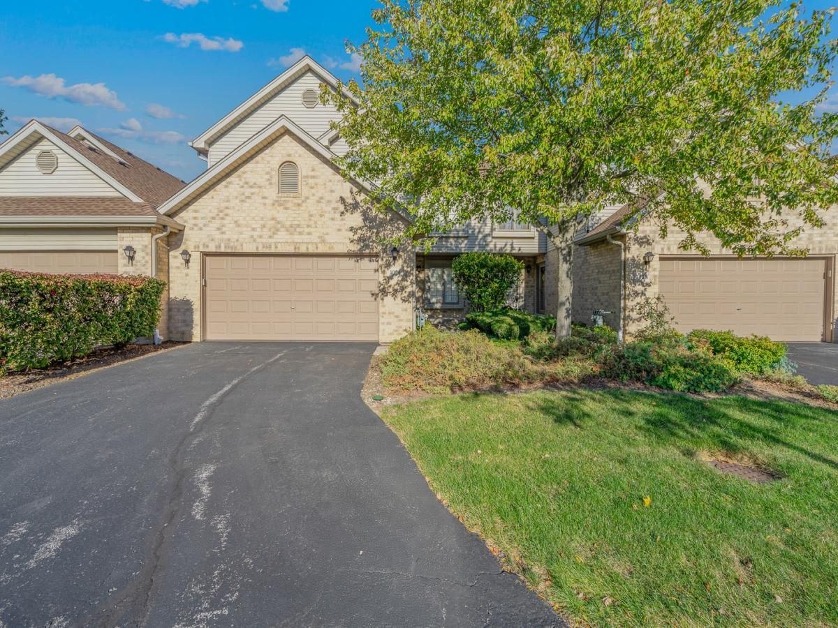 1078 Amber Drive Lemont IL 60439 MLS #MRD12382396 45 MLS #MRD12382396 image #0