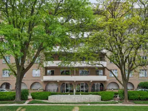 3447 Ridgeland Avenue #301 Berwyn IL 60402 MLS #MRD12431243 64 broker reciprocity