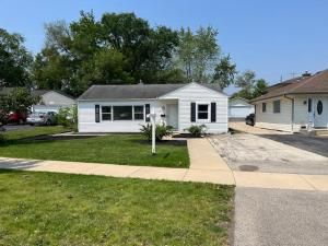 52 S Hawthorne Boulevard Mundelein IL 60060 MLS #MRD12384499 45 MLS #MRD12384499 image #0
