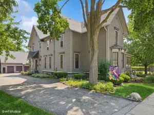 2 Honey Lane New Lenox IL 60451 MLS #MRD12499696 52 broker reciprocity