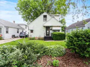 15701 Drexel Avenue Dolton IL 60419 MLS #MRD12256904 56 broker reciprocity