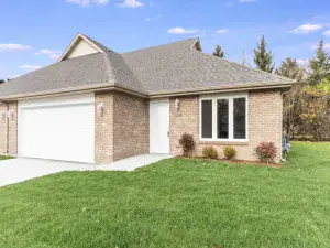 450 S Walnut Street Manteno IL 60950 MLS #MRD12474106 64 broker reciprocity