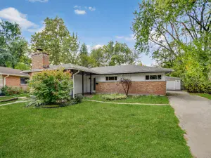 389 W 12th Street Chicago Heights IL 60411 MLS #MRD12254957 62 broker reciprocity