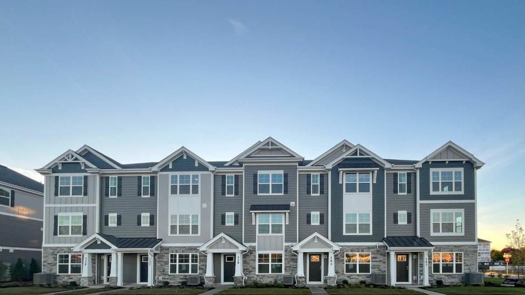 367 Bridgeview Court St. Charles IL 60174 MLS #MRD12393105 45 MLS #MRD12393105 image #0