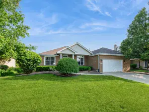 1563 Farmstead Lane DeKalb IL 60115 MLS #MRD12482643 54 broker reciprocity