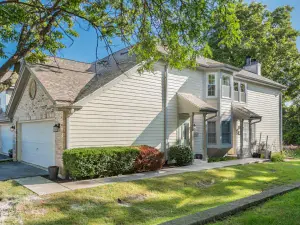 3811 N Park Street Westmont IL 60559 MLS #MRD12437153 60 broker reciprocity