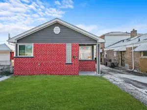 8153 S Calumet Avenue Chicago IL 60619 MLS #MRD12500910 48 broker reciprocity