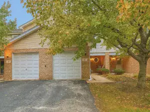 55 Apple Lane Park Forest IL 60466 MLS #MRD12496036 62 broker reciprocity