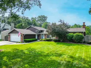 2012 Mayfair Drive Island Lake IL 60042 MLS #MRD12453363 48 broker reciprocity