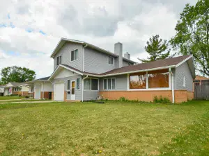 265 Creekside Drive Byron IL 61010 MLS #MRD12484455 64 broker reciprocity