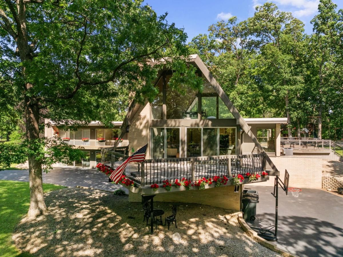 431 Maplewood Drive Barrington IL 60010 MLS #MRD12402516 45 MLS #MRD12402516 image #0