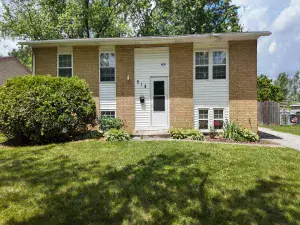 29 Cunningham Lane Park Forest IL 60466 MLS #MRD12439508 46 broker reciprocity