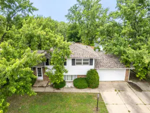 2950 Bernice Road Lansing IL 60438 MLS #MRD12496209 58 broker reciprocity