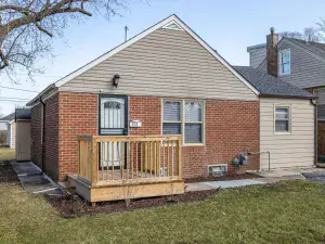 2950 Bernice Road Lansing IL 60438 MLS #MRD12496209 56 broker reciprocity