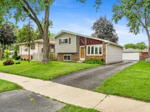 171 N Elmwood Avenue Wood Dale IL 60191 MLS #MRD12491192 52 broker reciprocity