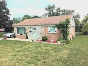 4627 Saratoga Road Richton Park IL 60471 MLS #MRD12454992 54 broker reciprocity