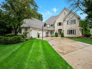 705 S Whispering Hills Drive Naperville IL 60540 MLS #MRD12500865 48 broker reciprocity