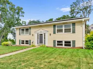 1059 Scarlet Oak Circle Aurora IL 60506 MLS #MRD12481360 62 broker reciprocity