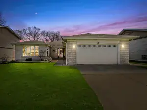 1517 White Trail Elk Grove Village IL 60007 MLS #MRD12486147 64 broker reciprocity