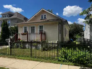 819 N Chicago Street Pontiac IL 61764 MLS #MRD12480669 60 broker reciprocity